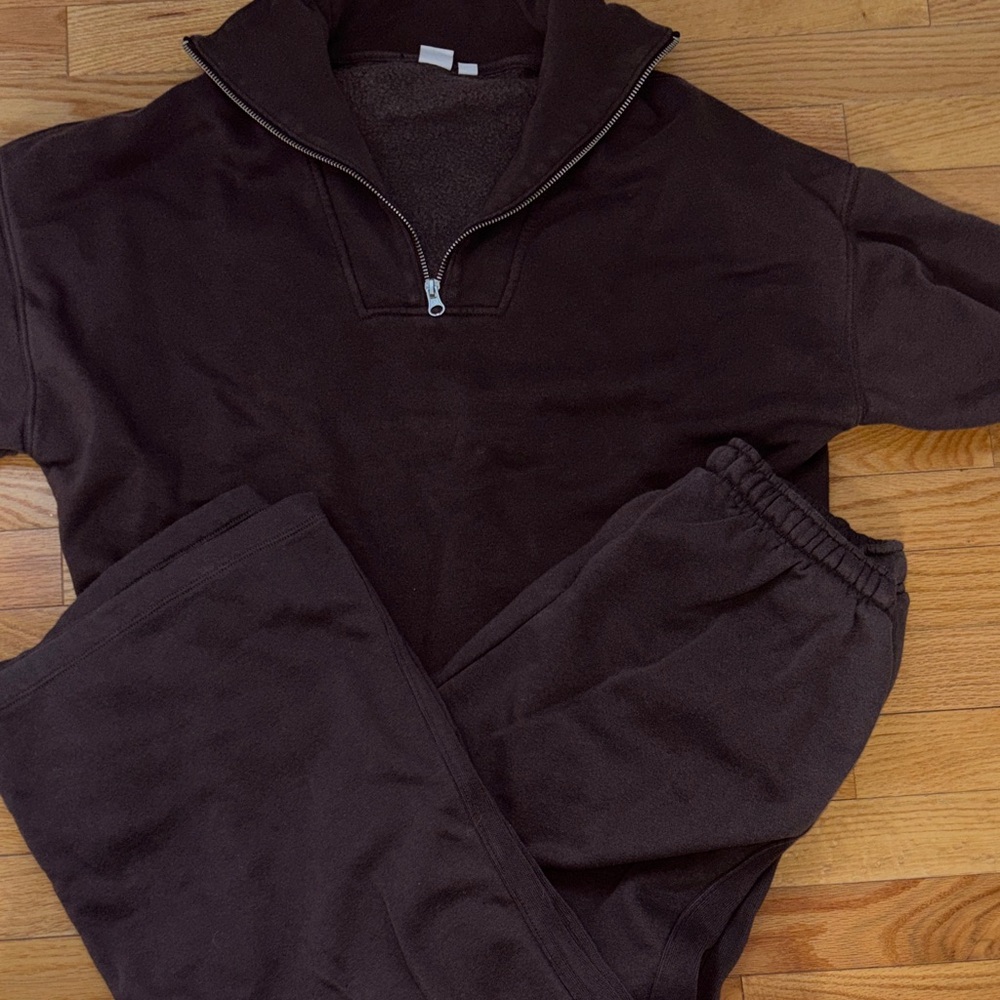 GAP Dark Brown Half-Zip Sweatshirt and Joggers Set